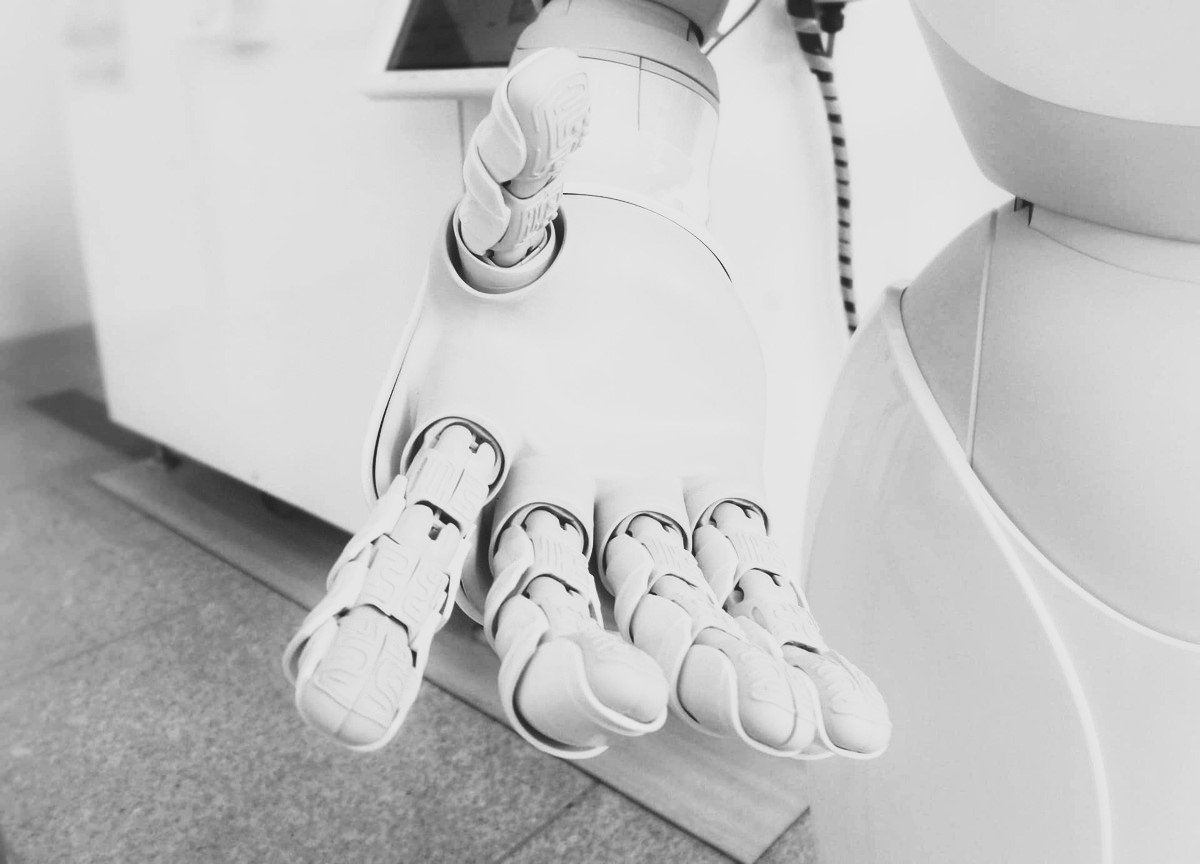 Imagen de una mano robótica